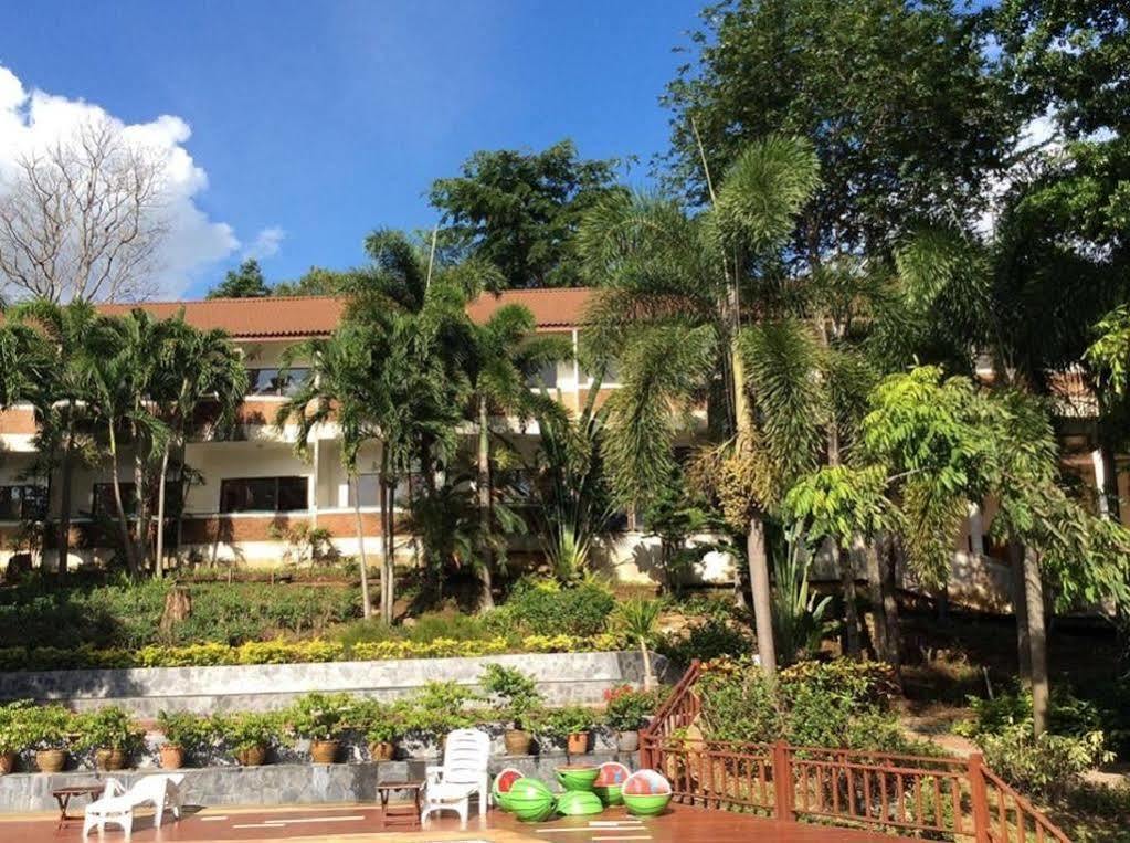 Cabbages & Condoms Khaoyai Resort Pak Chong Dış mekan fotoğraf